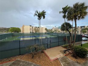 7787 SW 86th St E206, Miami FL 33143