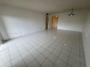 7787 SW 86th St E206, Miami FL 33143