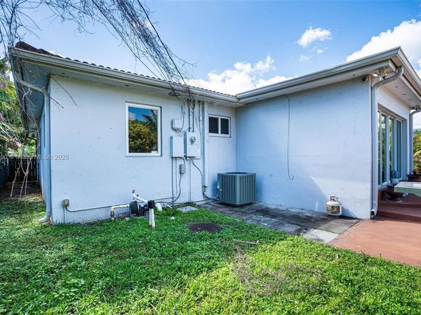 2923 Madison St, Hollywood FL 33020