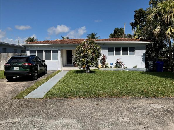 2923 Madison St, Hollywood FL 33020