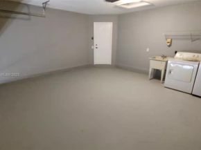 675 Maplewood Ct, Weston FL 33327