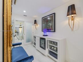 8761 SW 56th St, Miami FL 33165
