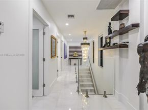 8761 SW 56th St, Miami FL 33165