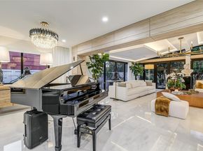 8761 SW 56th St, Miami FL 33165