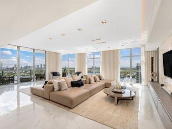 17301 Biscayne Blvd