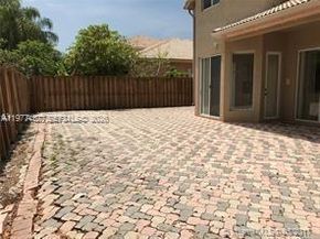 11142 NW 72nd Ter, Doral FL 33178