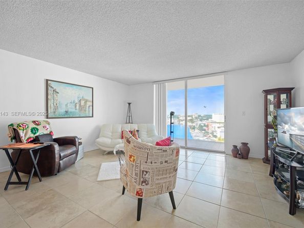 100 Golden Isles Dr 1109, Hallandale Beach FL 33009