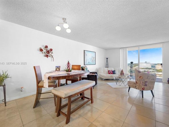 100 Golden Isles Dr 1109, Hallandale Beach FL 33009