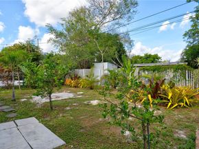 1035 NW 11th Ct, Fort Lauderdale FL 33311