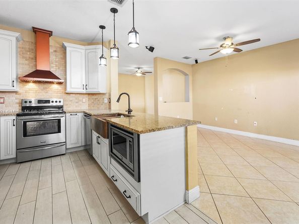 12513 SW 121st Way, Miami FL 33186