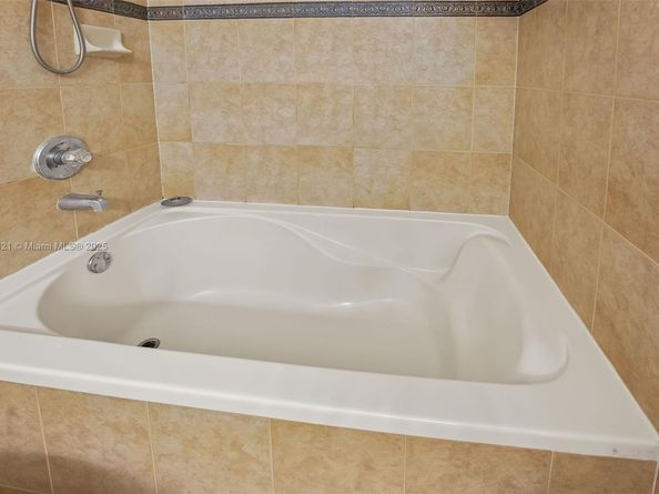 12513 SW 121st Way, Miami FL 33186