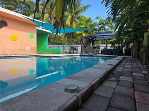 13895 NE 11th Ave, North Miami FL 33161