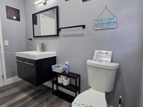 13895 NE 11th Ave, North Miami FL 33161