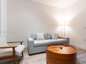 229 SW 9th 218, Miami FL 33130