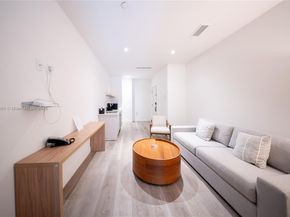 229 SW 9th 218, Miami FL 33130