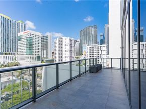 229 SW 9th 218, Miami FL 33130