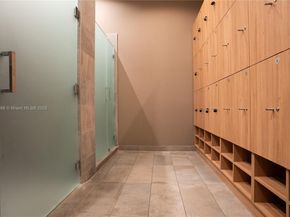 229 SW 9th 218, Miami FL 33130