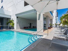 229 SW 9th 218, Miami FL 33130