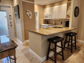 5100 NW 35th St 101, Lauderdale Lakes FL 33319