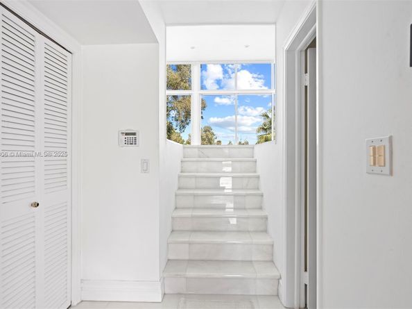 6795 & 6793 Brookline Dr, Hialeah FL 33015