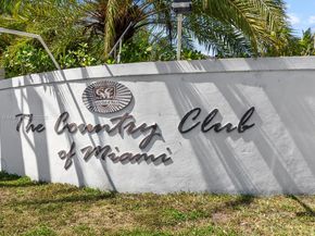 6795 & 6793 Brookline Dr, Hialeah FL 33015