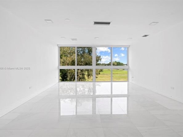 6795 & 6793 Brookline Dr, Hialeah FL 33015