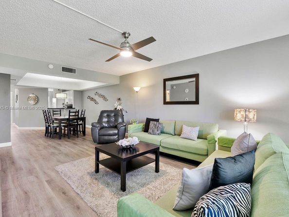 23249 N Barwood Ln N 102, Boca Raton FL 33428