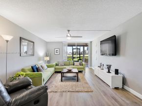 23249 N Barwood Ln N 102, Boca Raton FL 33428