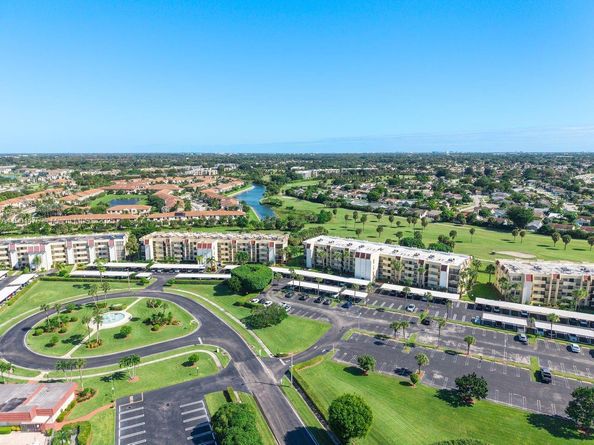 23249 N Barwood Ln N 102, Boca Raton FL 33428