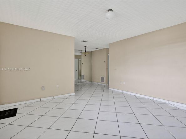 16750 NE 14th Ave 310, Miami FL 33162