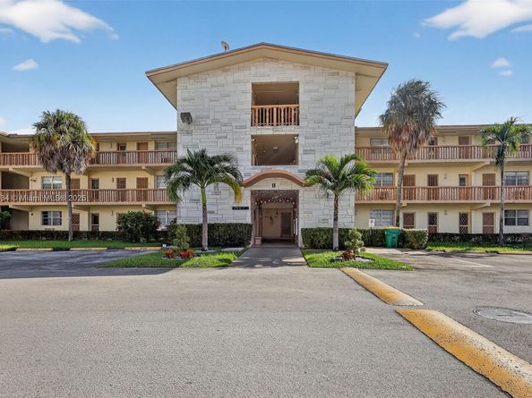 16750 NE 14th Ave 310, Miami FL 33162