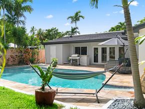 930 NE 182nd Ter, North Miami Beach FL 33162