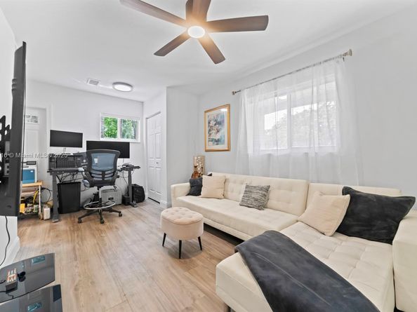 930 NE 182nd Ter, North Miami Beach FL 33162