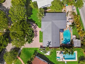 930 NE 182nd Ter, North Miami Beach FL 33162