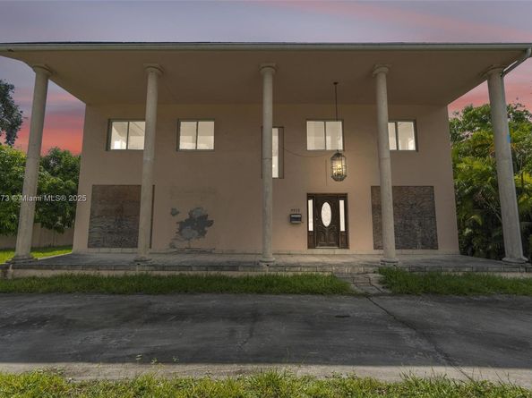 9655 Biscayne Blvd, Miami Shores FL 33138