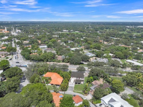 9655 Biscayne Blvd, Miami Shores FL 33138