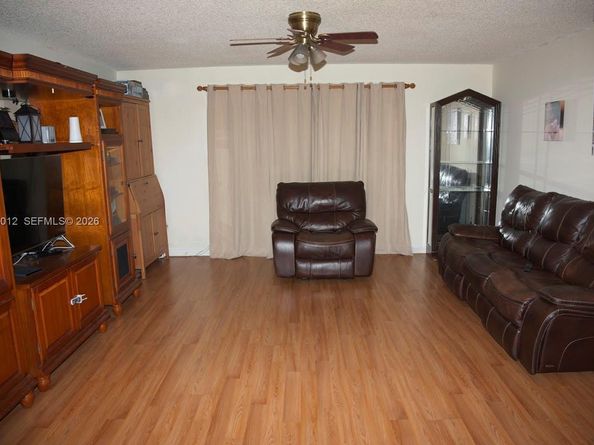 9955 NW 10th St 24, Pembroke Pines FL 33024