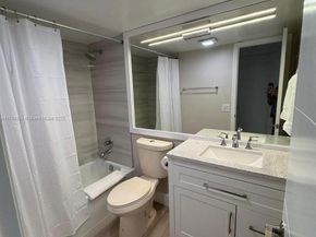 9200 N Hollybrook Lake Dr 208, Pembroke Pines FL 33025