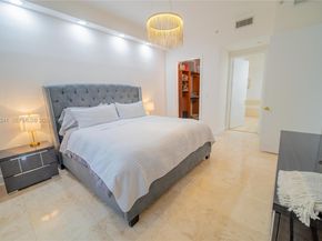 20000 E Country Club Dr 409, Aventura FL 33180