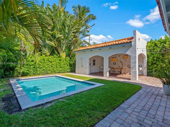 375 Plymouth Rd, West Palm Beach FL 33405