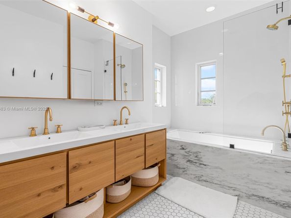 375 Plymouth Rd, West Palm Beach FL 33405