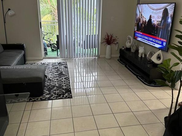 11301 SW 200th St 305A, Miami FL 33157