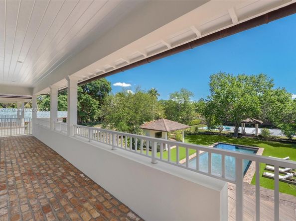 7393 SW 79th Ct, Miami FL 33143