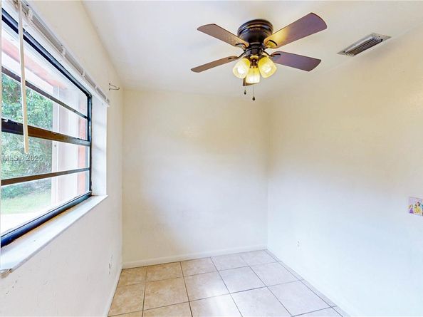 235 SW 16th Ter, Homestead FL 33030