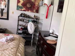 6367 Southgate Blvd, Margate FL 33068