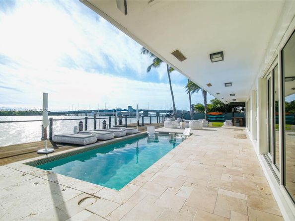 1242 NE 81st Ter, Miami FL 33138