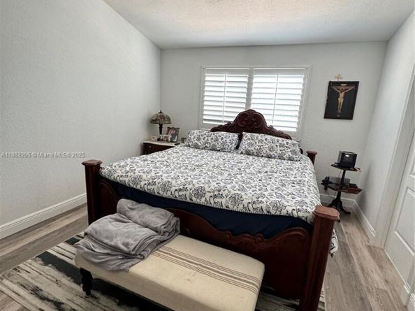 11373 NW 34th Pl, Sunrise FL 33323