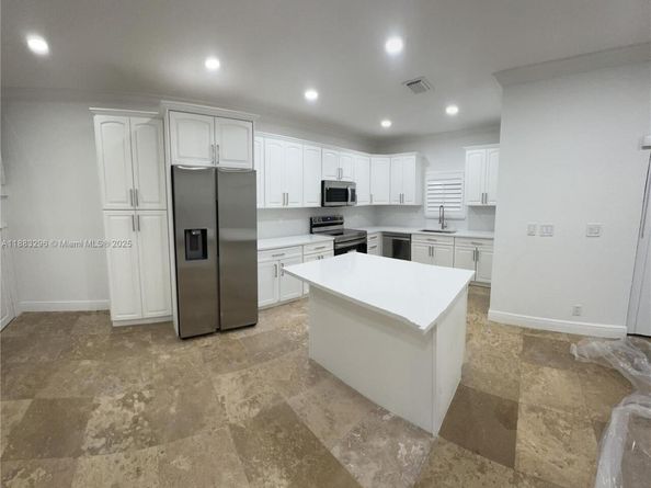 11373 NW 34th Pl, Sunrise FL 33323