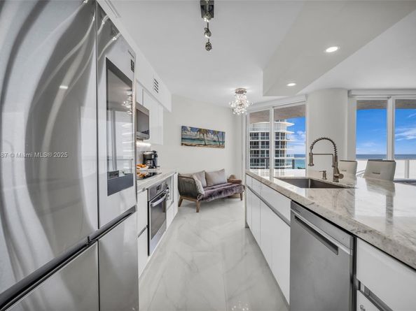 16445 Collins Ave 925, Sunny Isles Beach FL 33160