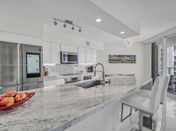 16445 Collins Ave 925, Sunny Isles Beach FL 33160